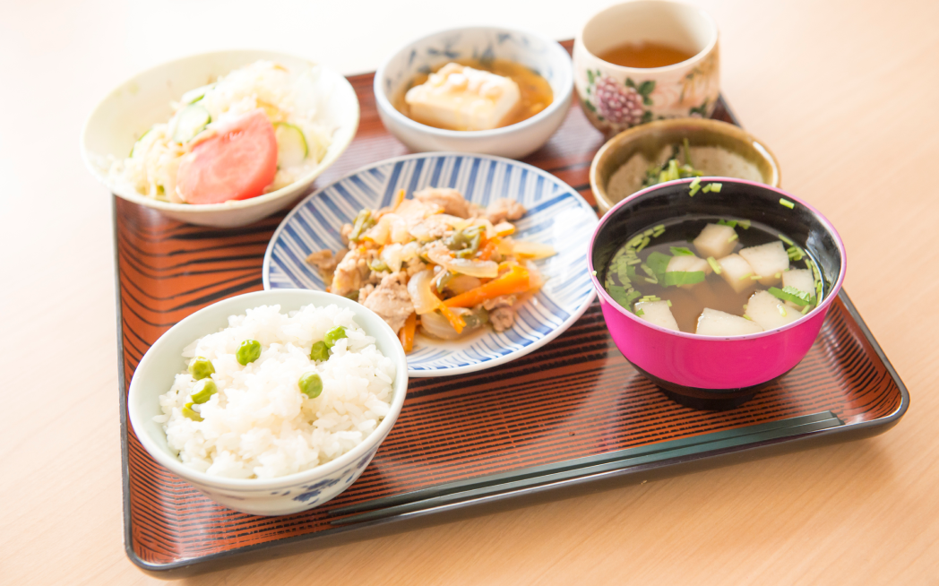 お食事のご提供
